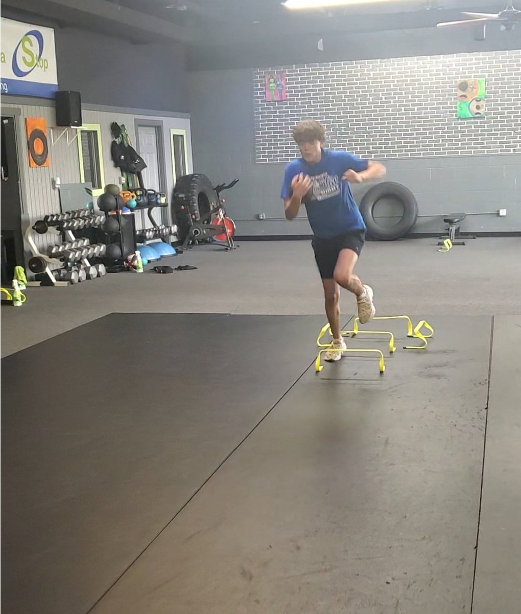 Top Qb in the LC8 last season with 1464 pass yards as a freshman, 16Td's and only 3 ints....we reloading over here! He's up 20lbs, stronger, high Qb I.Q, great balance and a competitor! One of the top 2026's at the position!