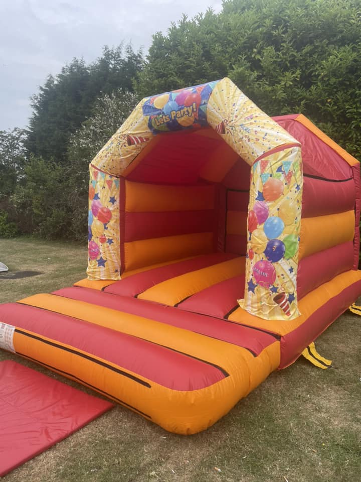 Fun Bouncy Castle Hire are bringing us their best on Sunday 25th for Kids Are Us! Summer Fair  at The White Eagle Club
#LRPartnershipEvents #destinationStafford #visitstafford #Stafford #Staffs #enjoystaffs #lovestafford #buylocal #retail #familyevent #marketstalls