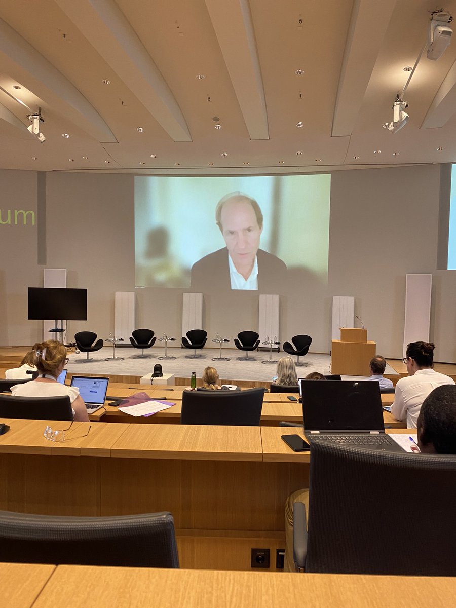 2 days (so far) of fascinating, inspiring &amp; thought-provoking talks by scholars incl <a href="/CassSunstein/">Cass Sunstein</a> <a href="/TanjaFilatova/">Tatiana Filatova</a> @CorneliaBetsch @FionaCharlson &amp; Stephan Lewandowsky. Thanks to Herrenhausen Conference for bringing such excellent people together