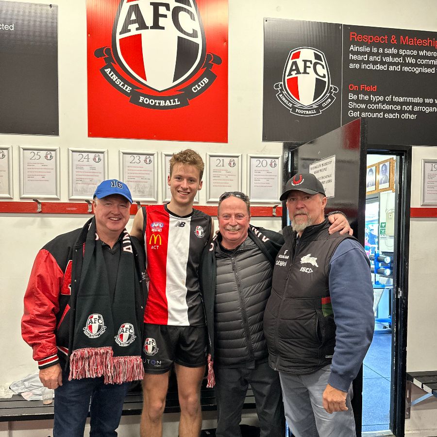 ainsliefc tweet media