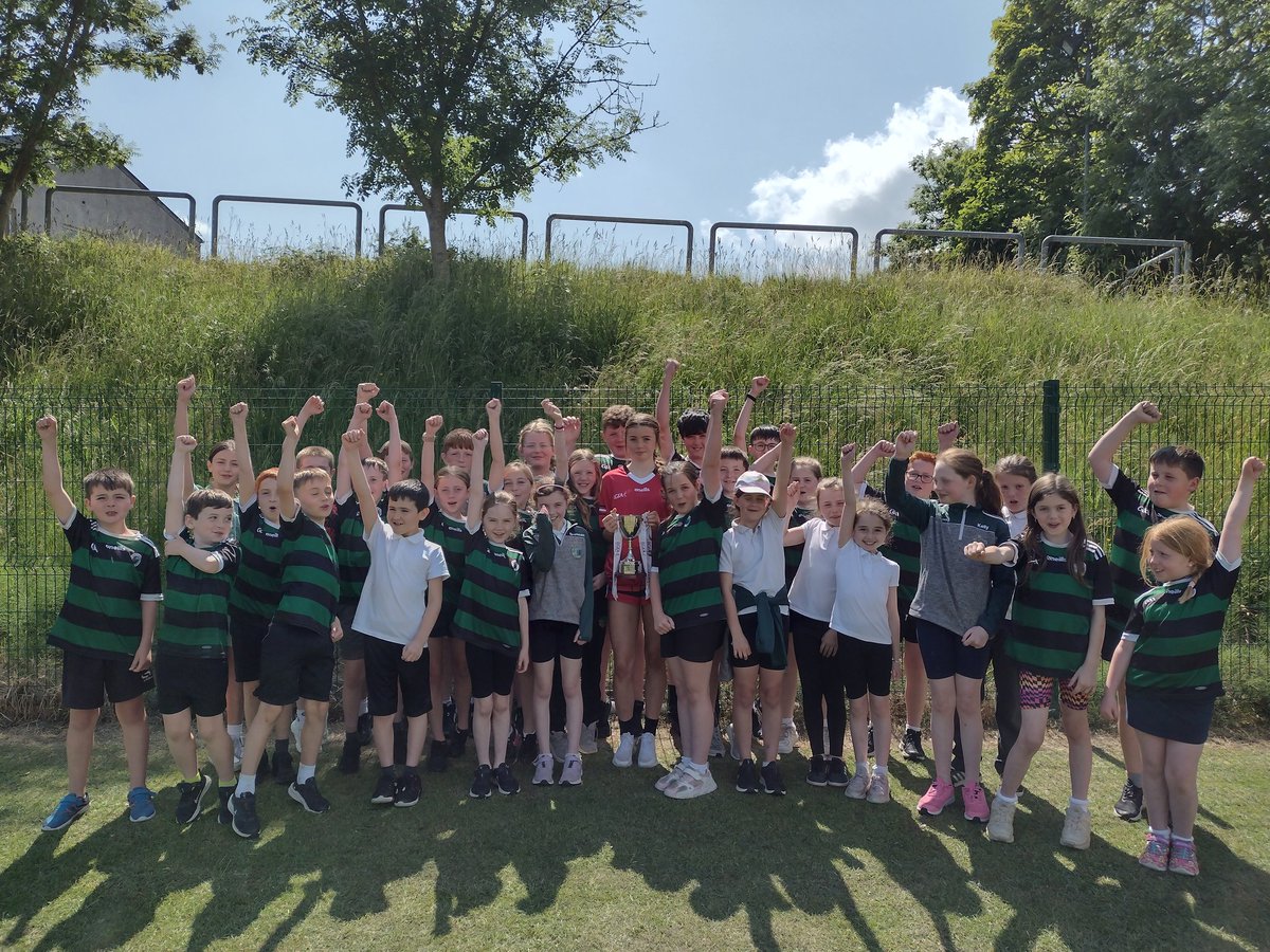 StFinnis's tweet photo. Past pupil Laura, fresh from her All Ireland win at the weekend, came back to visit us and explain everything that went into her team's victory! We can't wait to see how many more victories Laura can chalk up, and who amongst our current pupils can follow in her footsteps!! https://t.co/JEq4JLTet2
