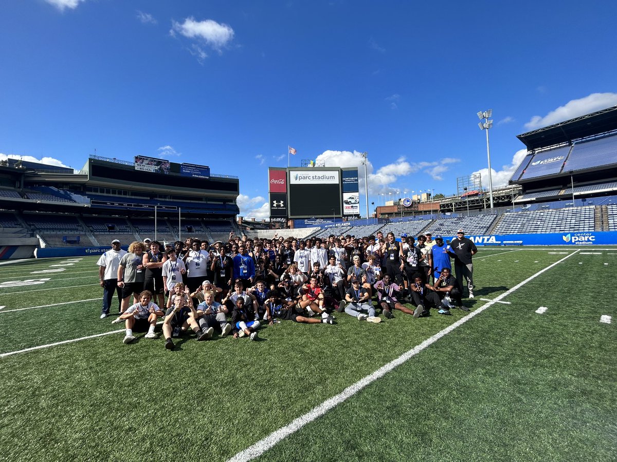 CoachMata's tweet photo. Appreciate the family @GeorgiaStateFB for hosting the boys for a campus tour‼️ Time to Eat. Varsity here we come. #LandBoyz @hastings_coach @CoachOMoore @ILHS_Sports @Indian_Land_FB @Rocky35White @heycoachlj @buffalolawman https://t.co/dEn2raWeSM