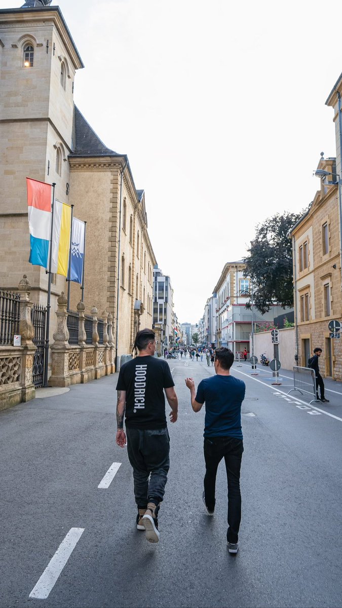 These photos makes me smile I’m so happy that they are happy doing what they are doing and love it as well! It’s truly deserved after everything that has happened! Enjoy your time in Luxembourg @thescript @TheScript_Danny @glenofthepower #TheScriptFamily