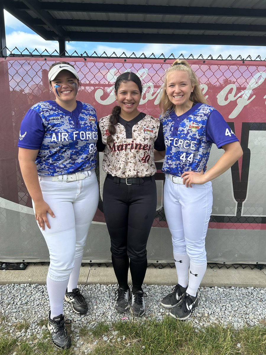 LakelandCCSB's tweet photo. Congrats to our future Lakers on playing in the #OVASC this evening! We are so proud! 🥎🌊 https://t.co/rUz2z4SS1c