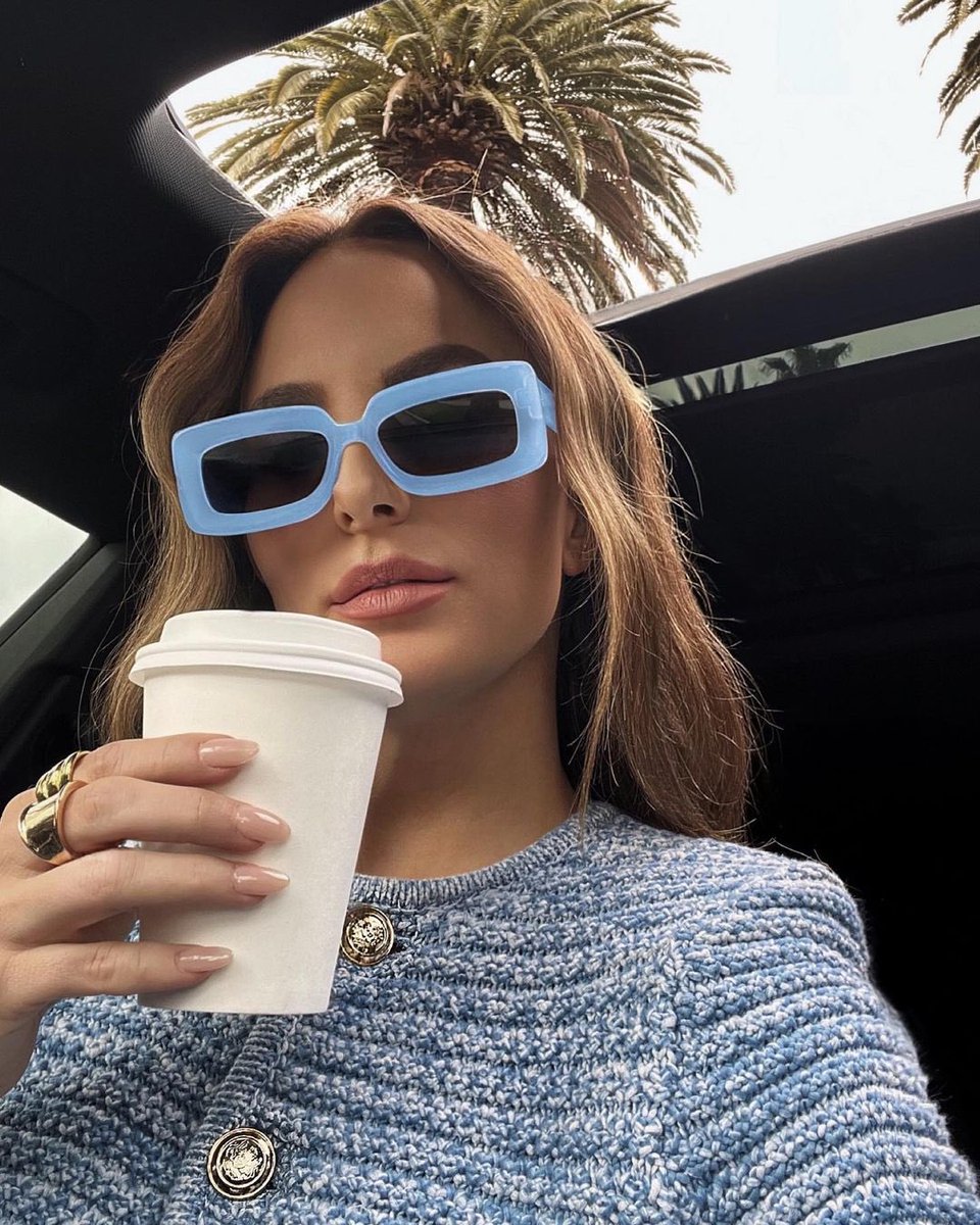 what are you up to in the morning? coffee or tea?

ϟ repost from Caitlyn Chase
ϟ nails: #bellacures