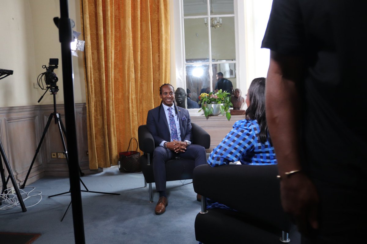 Lovely time this morning filming with @Channel4News for #Windrush75 with The Honourable
Alando Terrelonge @terrelonge2016, MP State Minister in the Ministry of Foreign Affairs and Foreign Trade w/ @AyshahTull & the crew. #WindrushDay2023