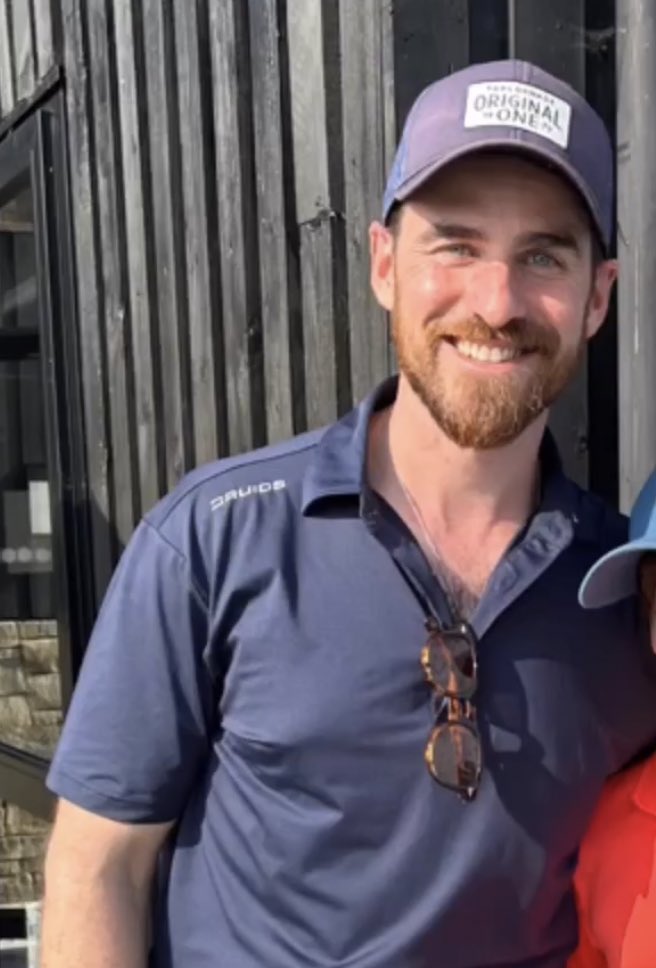 Omg his eyes are popping with the blue and the beard love it hope you have a wonderful time golfing @colinodonoghue1 and score lots of points we are all rooting for you here in Ireland