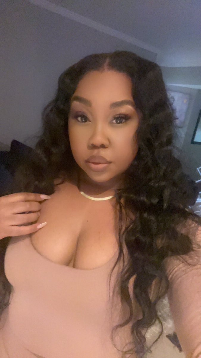 LexS_Babyy's tweet photo. @BeautifulBlend_ Do Aurora women count? 🤎✨ https://t.co/cOn0FUzjOD