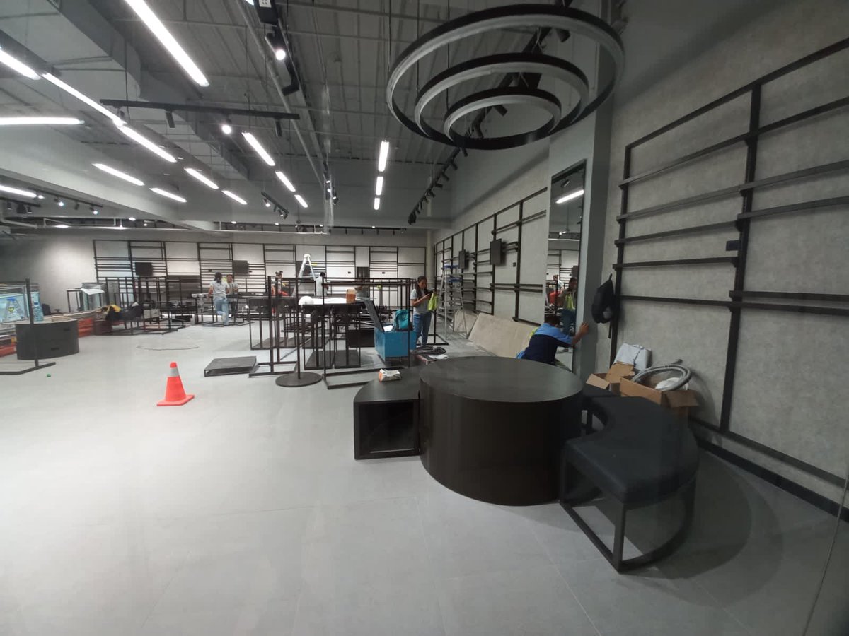 JE_Quevedo's tweet image. De los proyectos mas difíciles y complicados que he tenido, alegrías y llantos… desvelos y ayunos. Terminado.

#sportline
#steplab 
#arquitectura
#Multiplaza