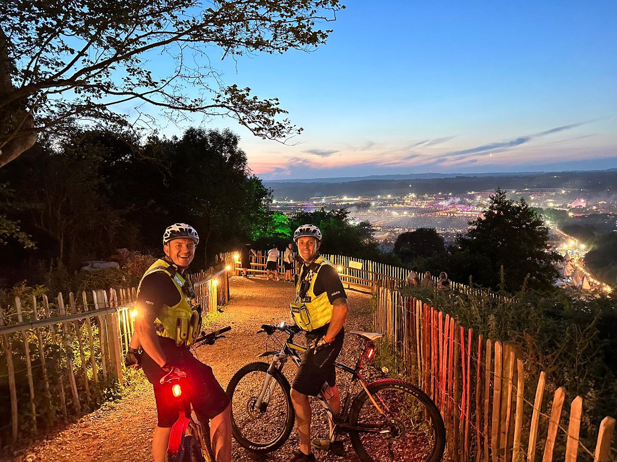 The late bike team have covered a fair few miles today 🚴‍♂️
Just look at that view though.
#Glastonbury23 #PedalPower