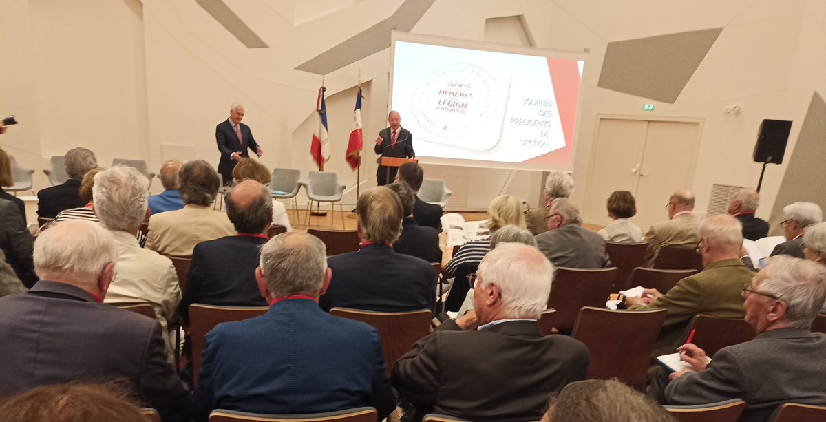 JOURNÉE DES PRÉSIDENTS DE SECTION à la Scène Musicale de Boulogne Billancourt. Eric BOEUF est intervenu lors d'une table ronde sur le succès des Réseaux Sociaux dans les Vosges