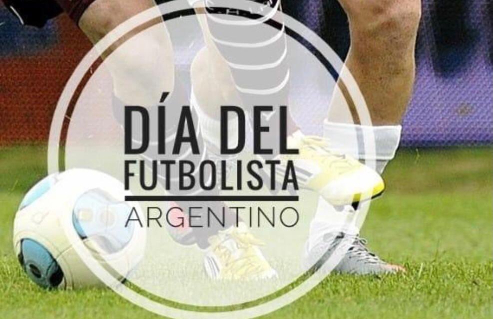 Feliz día del Futbolista Argentino! 
Un gran saludos a todos mis compañeros con quienes compartí plantel a lo largo de mi carrera! 
⚽️⚽️⚽️