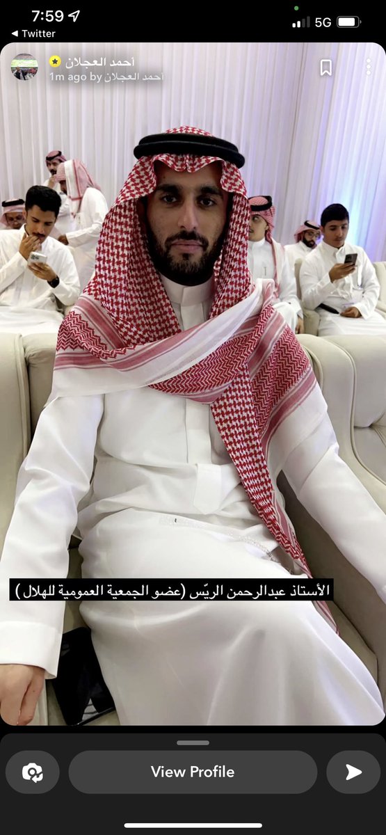 Abdulr7man16's tweet photo. تعلمت وأنا أحبو أن أكون هلالياً، فالهلال لي اليوم، ولأولادي غداً ولأحفادي في المستقبل. الهلال هو عجين أمي وقصيدة أبي، #الهلال يمثل لي عشقا وولها وهذا هو الفرق بين الهلاليين وغيرهم، هم يشجعون، ونحن نحب»  في لحظة لاتتوقعها ستجد نفسك وسط حلمك الذي طالما
أردته وتمنيته 💙@Yazeed_ARA https://t.co/cd8f6sThNB
