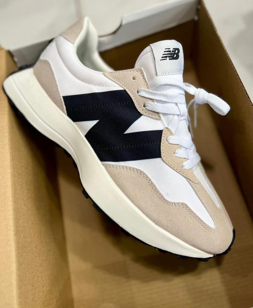 sdshop0's tweet photo. New Balance disponible🔥🔥
Pointure dispo:41 à 46
Prix:15000
📩DM ou watsApp pour passer vos commandes📱774649488
@Nabyleu @PaadoudouT @1mecparfait  @Morreal14 https://t.co/Kd1oQRHFKS