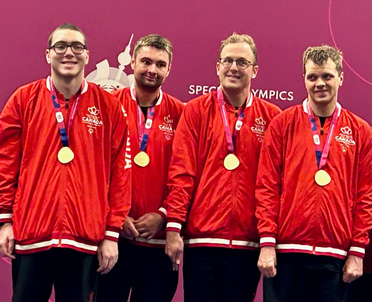 Very proud of my friend and hockey teammate Chris Innes and his teammates for their gold medal win in the relay swimming event in Germany.  #SOTeamCanada23 #Berlin2023 @SpecialOCanada @SOWG_Berlin2023 #LdnOnt