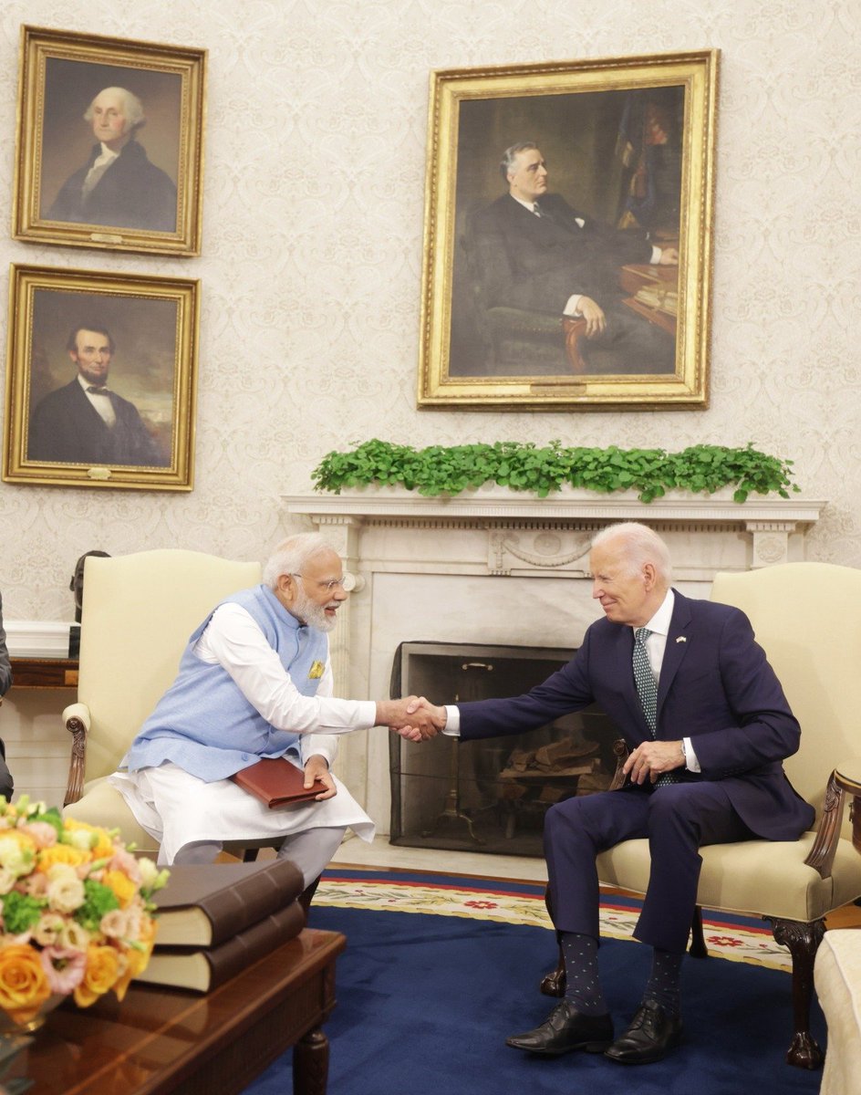 Narendra Modi tweet media