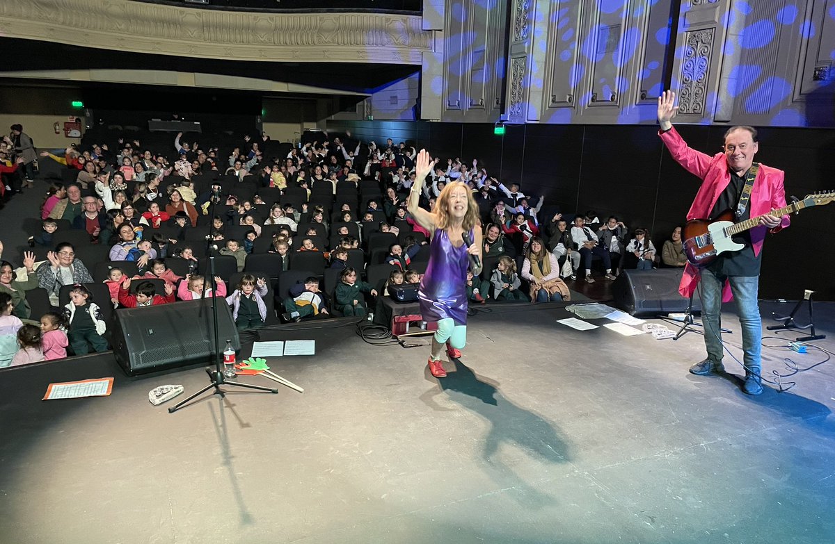 Hoy en Sala Zitarrosa