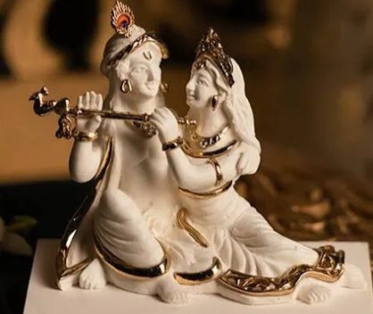 Lekhni_'s tweet photo. प्रेम हृदय की बस्तु है, परम गुह्य अनमोल।
कथनी में आवै नहीं, सकै न को‌ऊ तोल॥

तीन लोक की #संपदा, इंद्रभवन कौ राज।
प्रेमी तृन-सम लखत तेहि, तजत प्रेम के काज॥

~ हनुमान प्रसाद पोद्दार
#संपदा 💰 #लेखनी ✍️ https://t.co/z7AnRV5taB