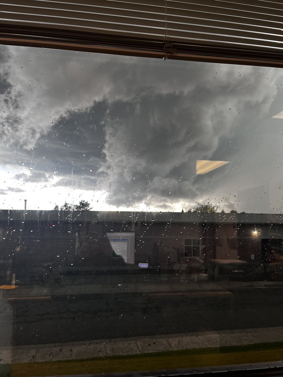 TerranceSchemp's tweet image. Funnel cloud of the tornado that touched down in highlands ranch Colorado today, south of C-470 on University Blvd @9NEWS approx 3:20pm