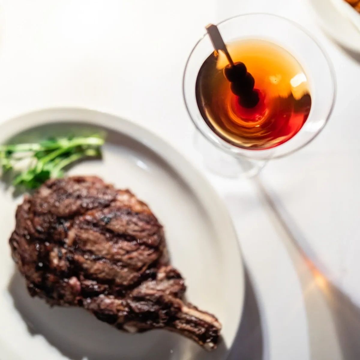 Lewnes' Steakhouse tweet media
