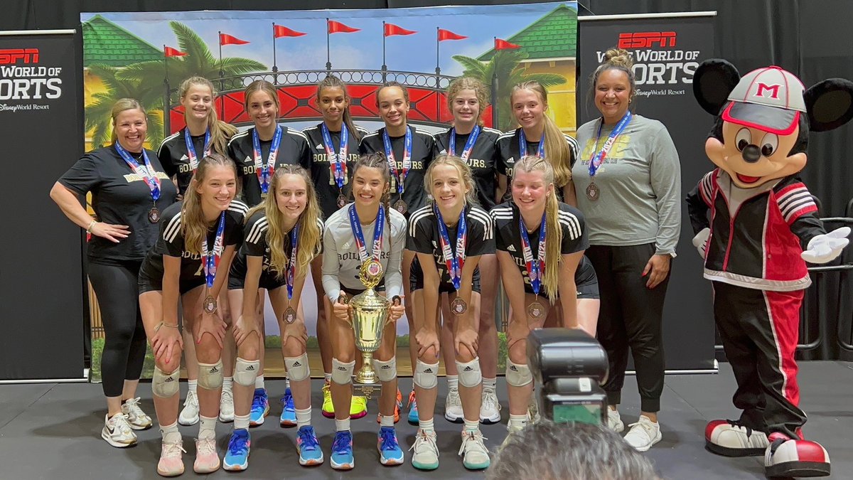 bremorganVB's tweet photo. “It’s not special, but it’s important” was the theme for AAU Nationals. This team has been through so much and I’m so proud of what we accomplished, a third place podium finish! We battled for every point and had to face a lot of adversity this week. On to USAVs! https://t.co/6AqrauxkV9