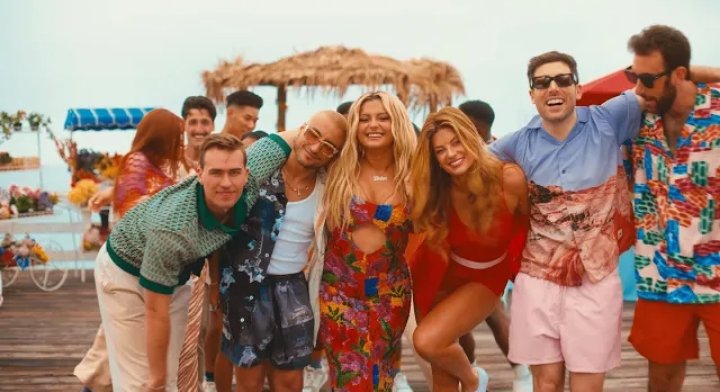 STREAM BEBE // Bebe Promo tweet media