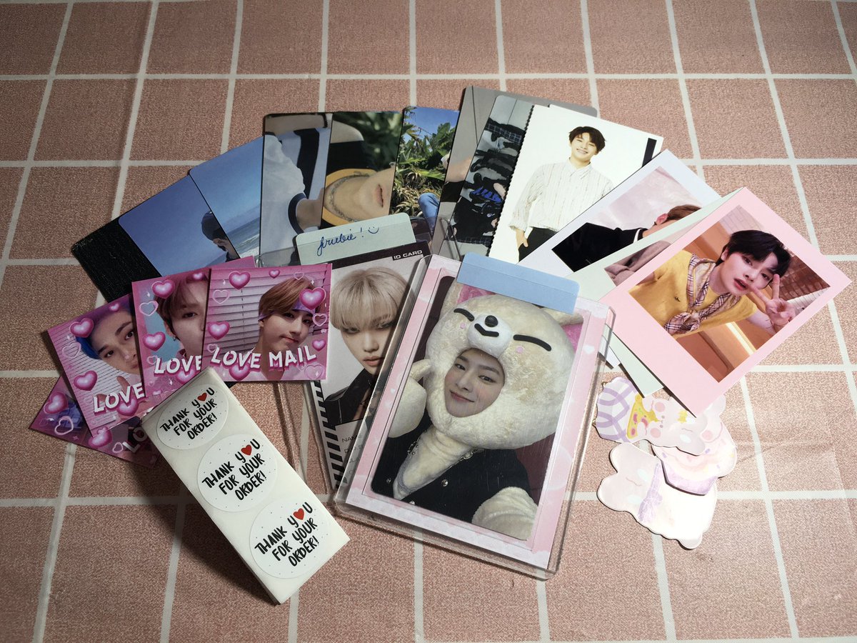 inyoutiful's tweet photo. ☆ — happy mail 💌 ! #2in2s
⤷ from @05cartz
innie came home safely!!! + vv approachable seller + vv cute packaging + nag-uumapaw na freebies 💕 thank you so much <3 #gwenproofs https://t.co/N749ExdsnJ