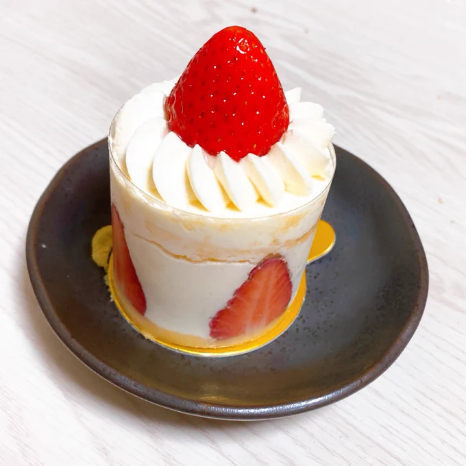 昨日買ったケーキかわいい