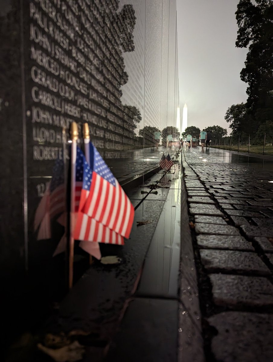bradyjayolson's tweet photo. Seeing the monuments and memorials on our first night in DC is always an incredible way to start off our adventure!  It never gets old seeing the sights. https://t.co/oh1wC73esw