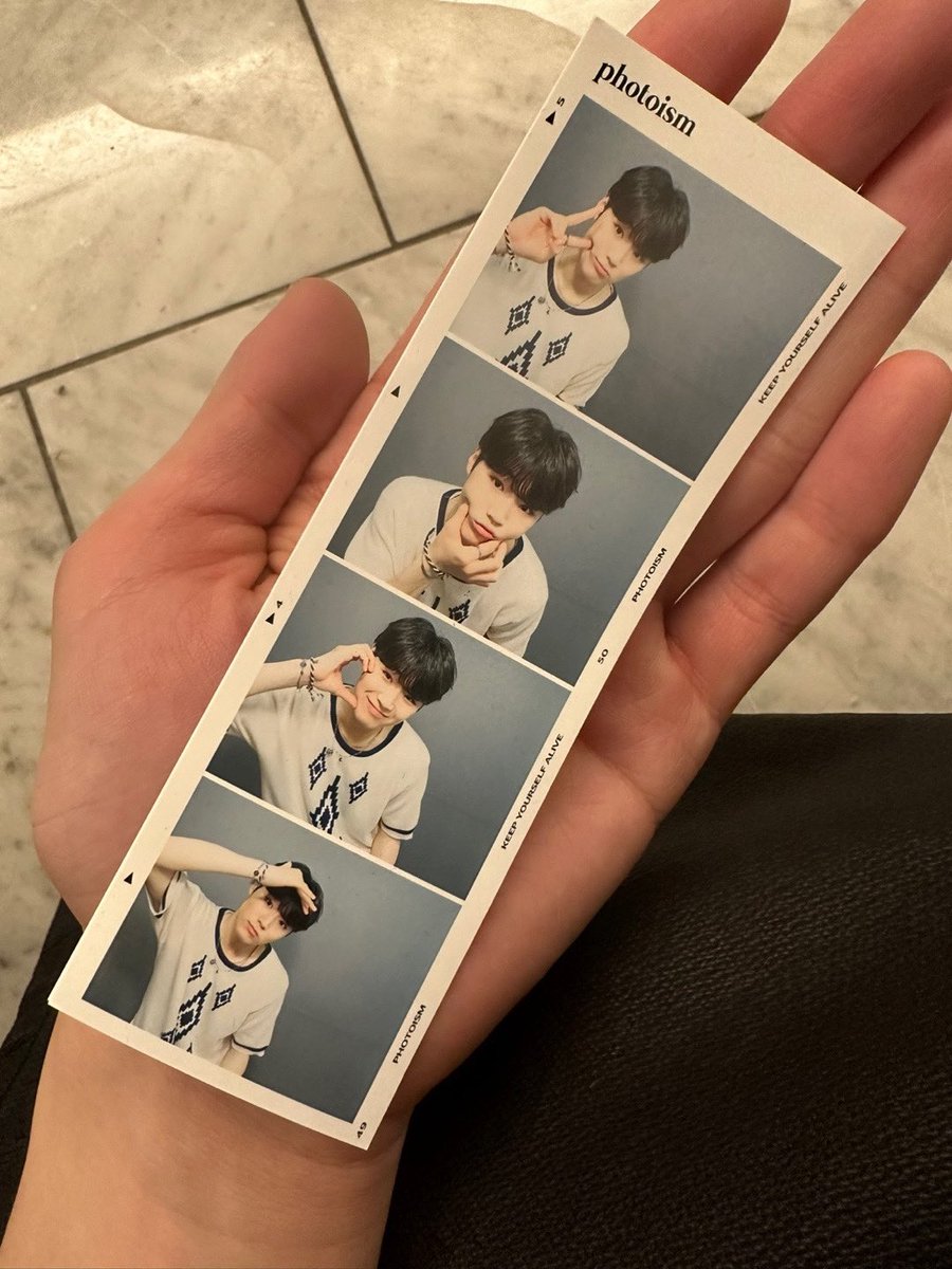 일한다고 알람 꺼놔서 위버스 이제 봄 ㅠ
아기 말랑 김은섭 . . . 🫶🏼