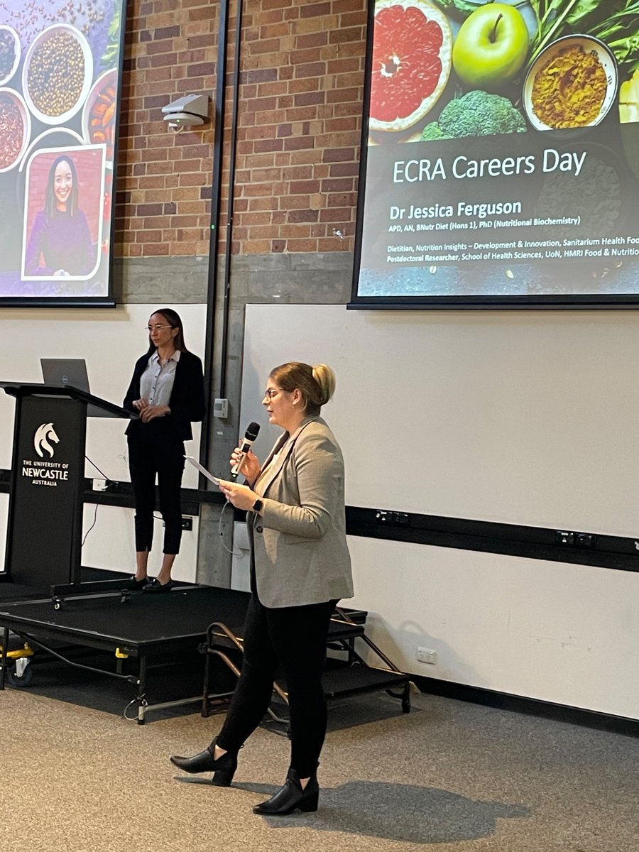 SarahValko's tweet image. Kicking of our SBSP alumni session we have @GraceLBurns introducing our first speaker Dr Jessica Ferguson who is works as a Postdoc @UON_research and in Development and Innovation at Sanitarium!