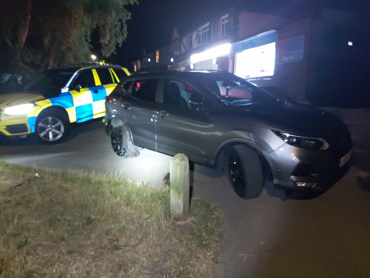 KentPoliceRoads's tweet photo. Thanks to the member of public calling police, the driver of this Nissan was arrested by #TD41 for EBA. The driver was also found to only hold a Provisional Licence #Seized #Fatal4 #RoomForOne CAD 22-2042 MM https://t.co/lfOdcIBsHj
