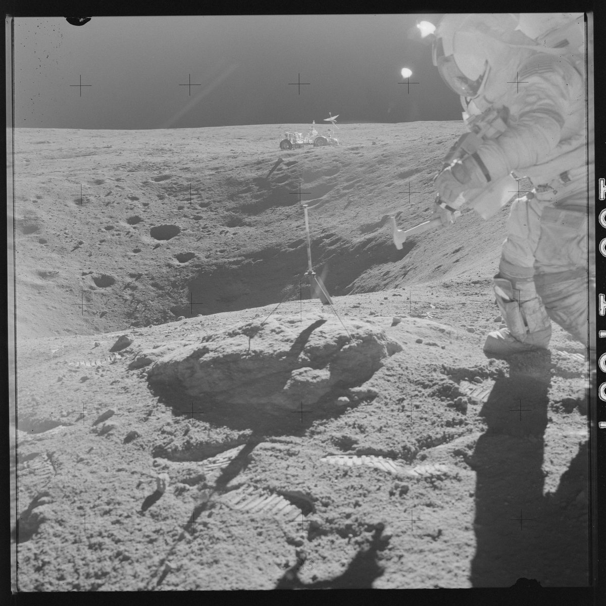 moonshotbot's tweet photo. 🚀🌗🌚
Apollo 16 Hasselblad image from film magazine 109/G - EVA-1
🌌🌘🌙
 https://t.co/95Lfwz8ZGR https://t.co/xqBZYYZsV6