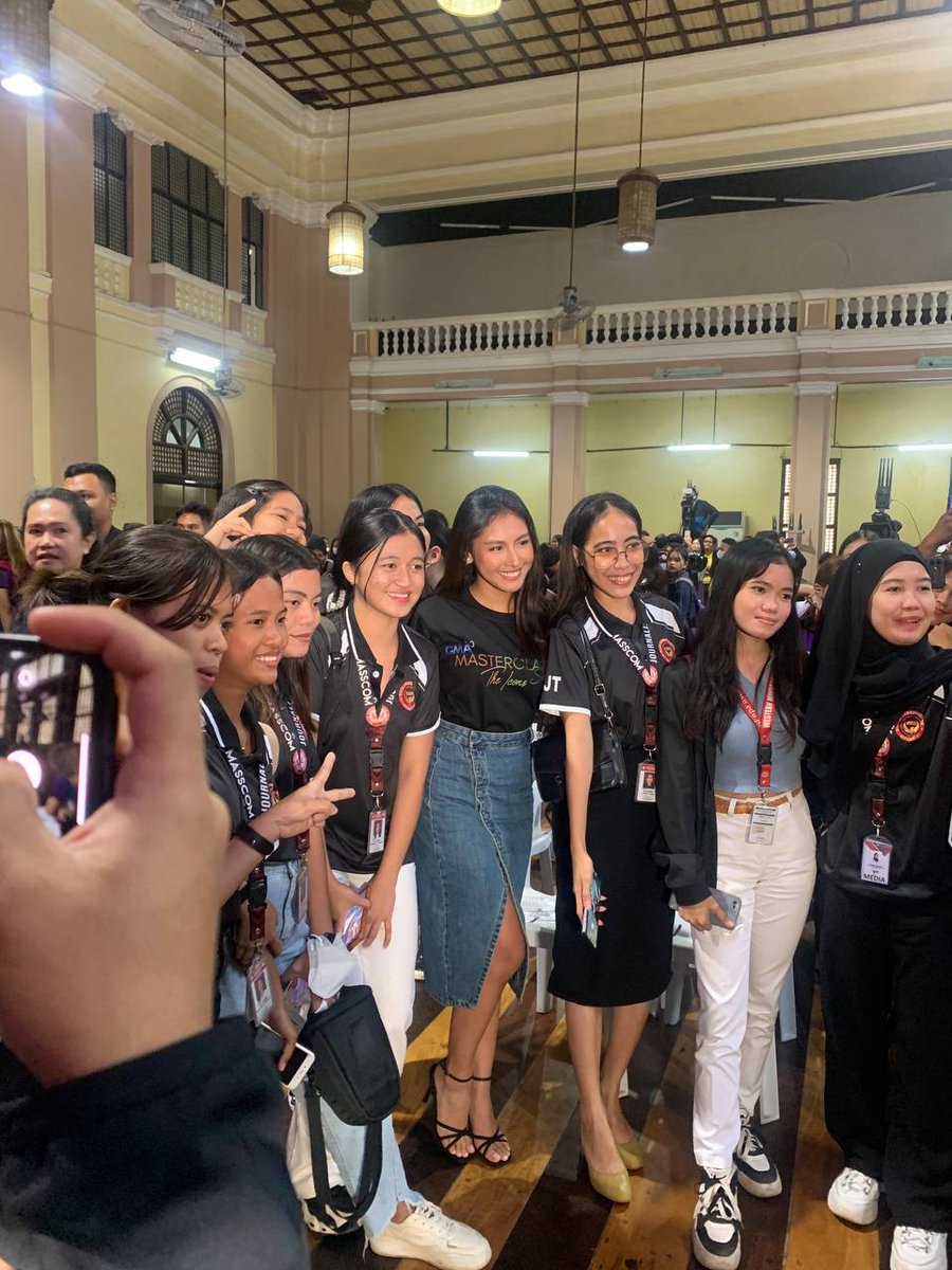 TheATeamOfcl's tweet photo. All-Out Sunday star and Kapuso Soul Princess, Thea Astley (@theaastley ) at Western Mindanao State University for GMA Masterclass Series
#TheaAstley #GMAMasterClassSeries https://t.co/SX9CYBGVy6