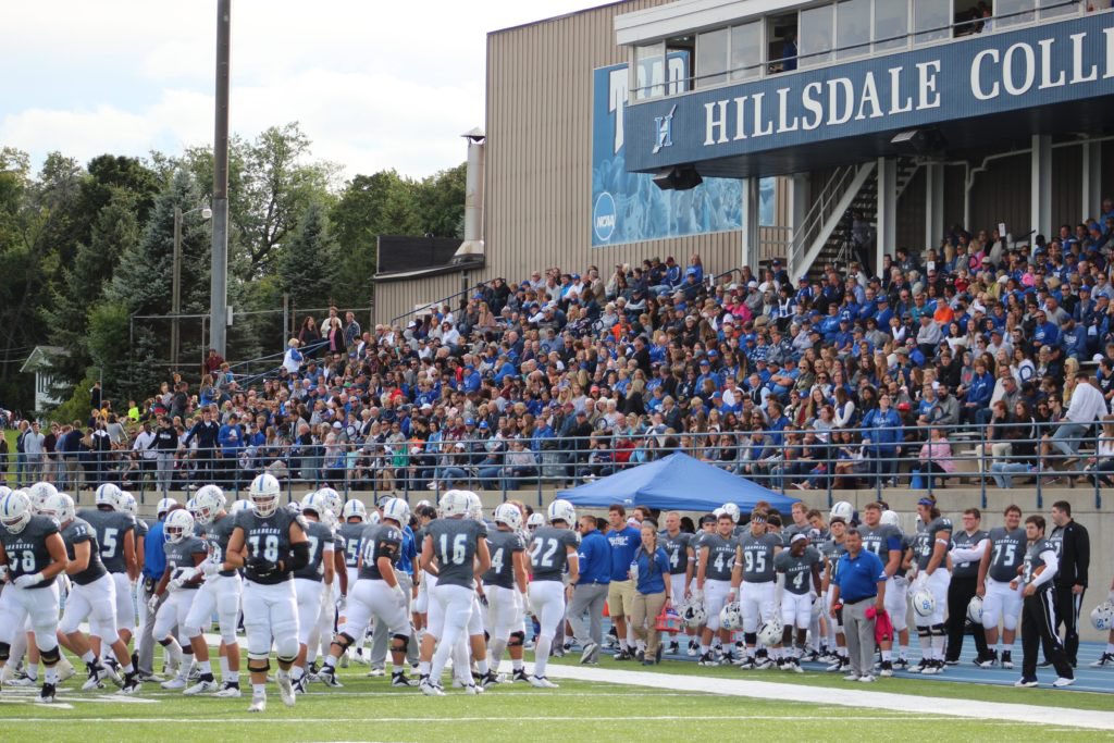moises_haynes's tweet photo. Blessed to receive an opportunity at Hillside College #D2ball
@GreatMidwestAC @cocfb @VHSVikingsFB @CoachFRudd https://t.co/Fzu4glIlIi