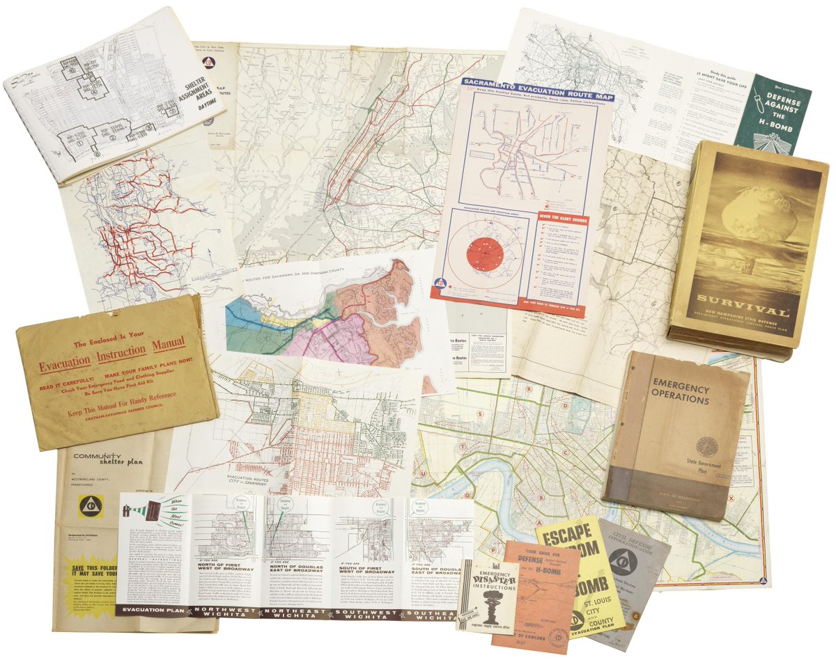 Collection of Cold War-era civil defense maps: Duck and cover, or run like hell?
#mapporn #cartography #maps #oldmaps #raremaps #atomicbomb #civildefense #nuclearwar #thematicmap