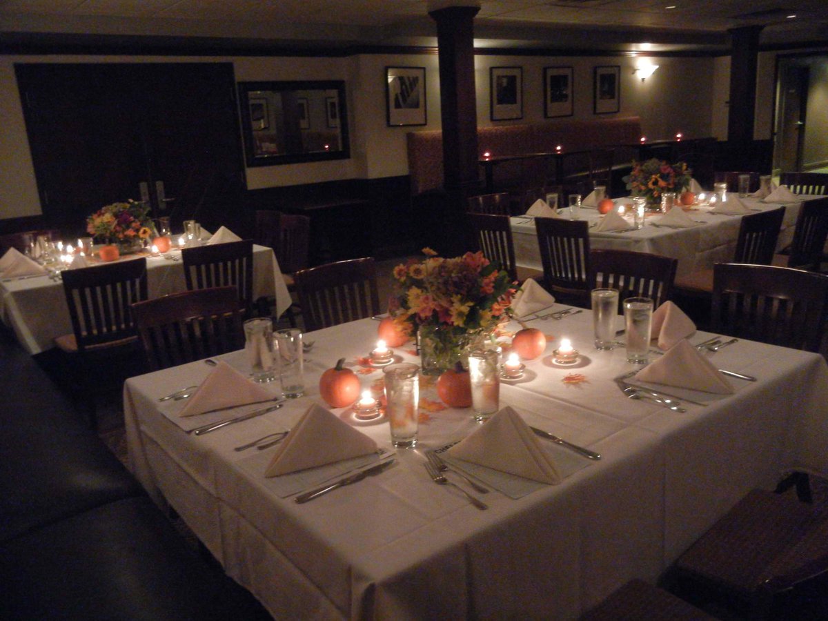ChelseaTavern's tweet photo. 🎉🎁🎈 Inquire here about hosting a party with us! https://t.co/U1d7HosUYI https://t.co/rRE0bh6OYR