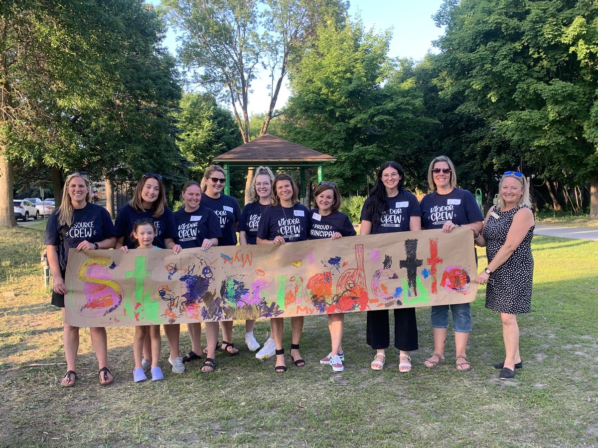 We had a great evening meeting our St Bernadette Kindergarten families this evening.  All of our new friends helped to create this special sign that will be hanging in our school in September.  See you again soon little ones. <a href="/OttCatholicSB/">Ottawa Catholic School Board</a>