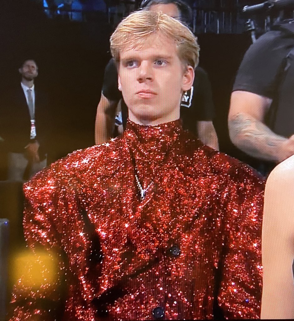 onecvj's tweet photo. Gradey Dick nervously awaits the judges scores, hoping to win his first ever figure skating gold medal. #NBADraft https://t.co/303TzKzfdc
