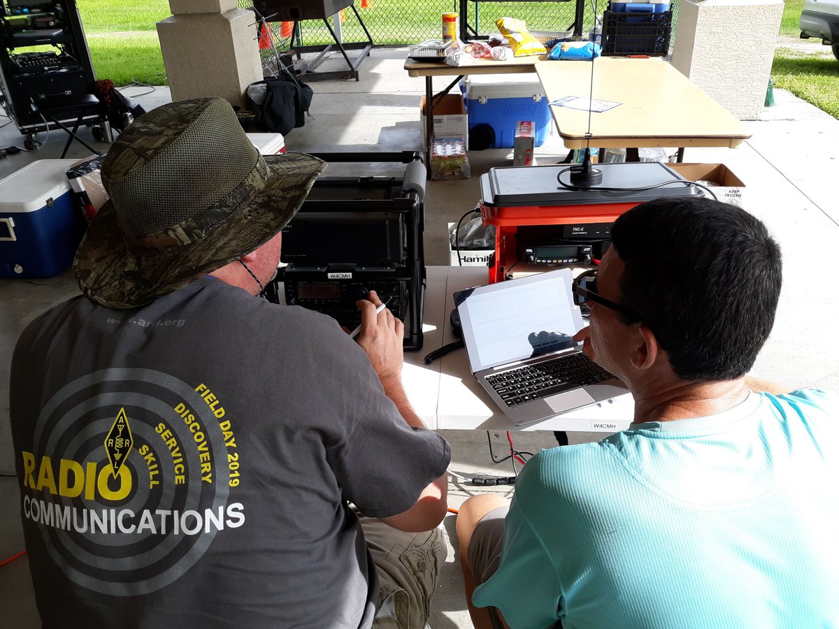 PioHam's tweet photo. Fort Myers #AmateurRadio Club to participate in national Field Day exercise at N Ft Myers Community Park 2Pm 6/24 to 2Pm 6/25. See how we prepare for #HurricaneSeason . Details:  https://t.co/ukiJq8GxIw #SWFL #HamRadio @ABC7SWFL @NBC2
@winknews @sarahmettstv https://t.co/Wxd2S2sQXG