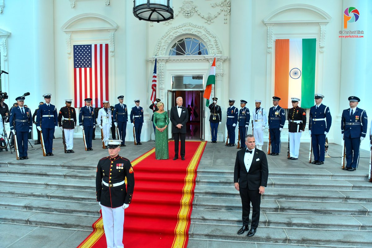 perfectclickus's tweet photo. Receiving Honorable Prime Minister @PMOIndia Shri @narendramodi Ji for State Dinner event at @WhiteHouse by @POTUS @JoeBiden and @FLOTUS @DrBiden #narendramodi #narendramodi_primeminister #modiusa #modiusastatevisit #modivisit #modistatevisitusa #WhiteHouse #biden #POTUS #FLOTUS https://t.co/PU4N7oSrAG