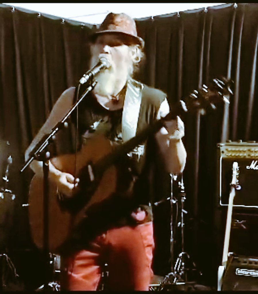 #BeMoreSkater Debut single out now tweet media