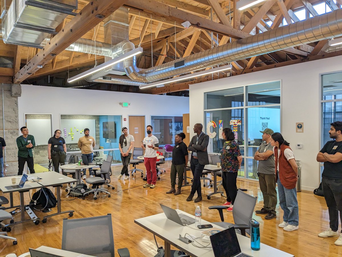 AI for Educators hackathon at New School in #Oakland w Reach Capital, TFA’s Reinvention Lab, SchoolAI, & aiEDU 🧵#ai4k12