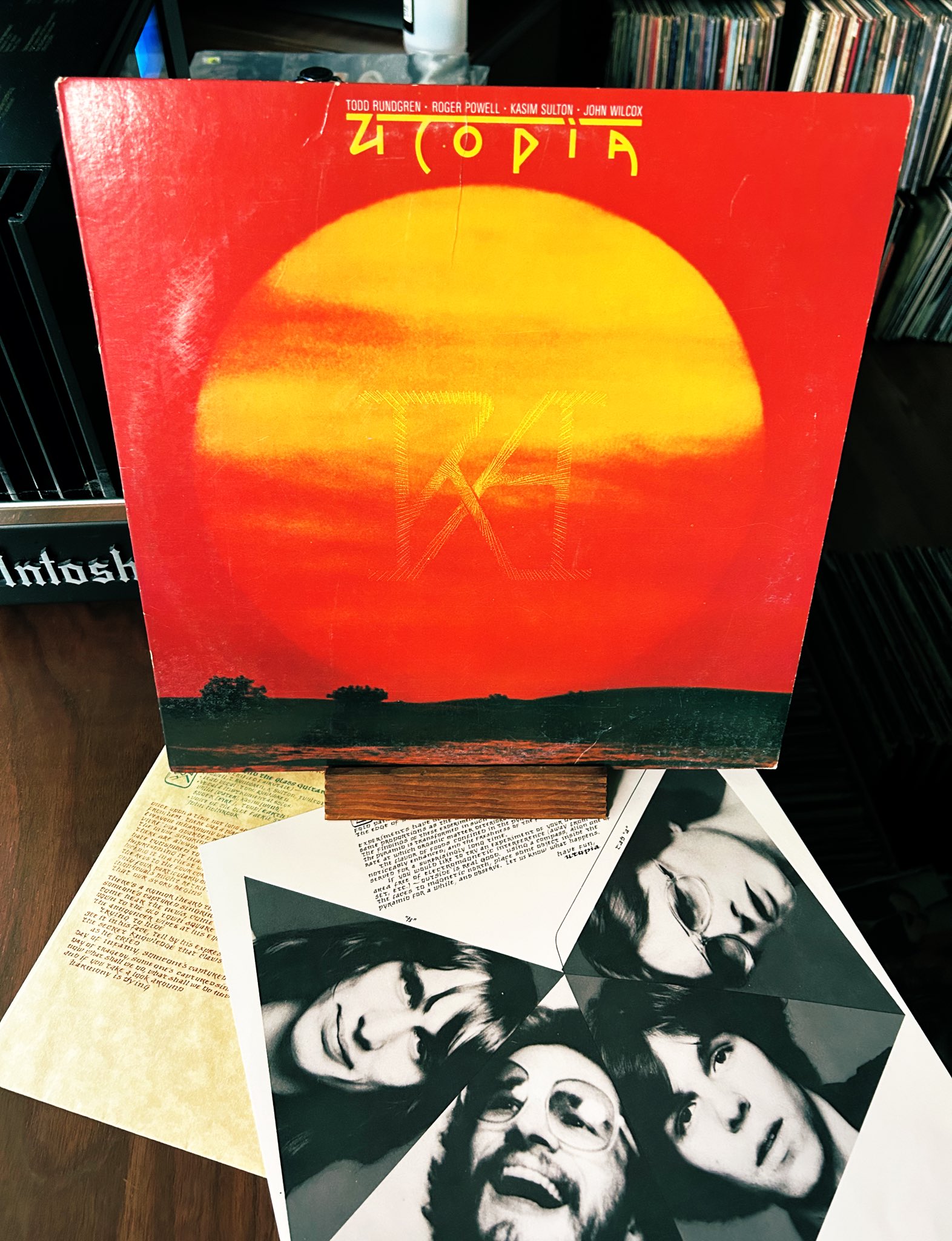 1977 TODD RUNDGREN S UTOPIA     Happy Birthday Todd 