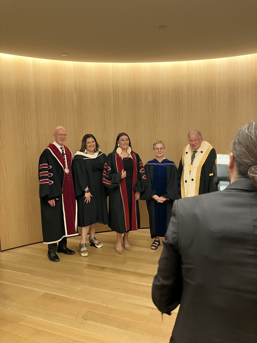 fiodow's tweet photo. The “Who Wore It Best” jokes were flying among the fur and swag backstage @PlacedesArts as @Elisapie prepares to receive her honorary doctorate @Concordia #CUgrad https://t.co/xmvNmYNbV8
