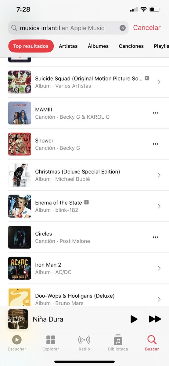 Andreaarg_'s tweet photo. Creo que Apple y yo no tenemos el mismo concepto de música para niños. https://t.co/dxOwmzdAkG