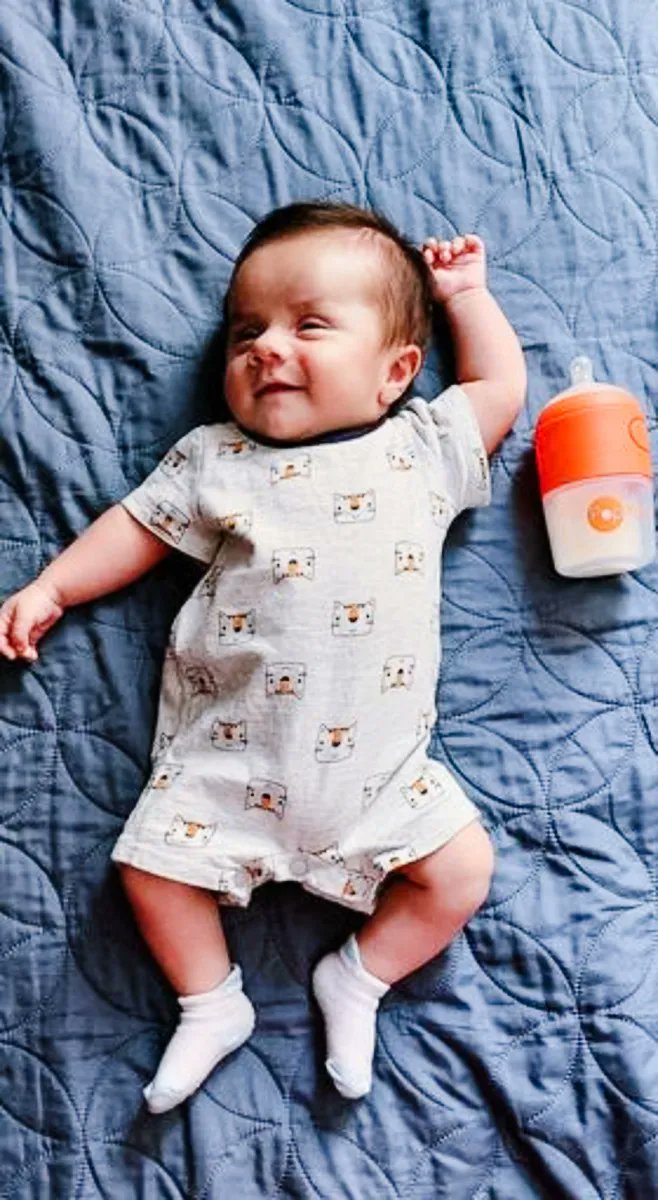 Thank you Miriam for sharing this adorable photo! Baby is ready for a nap after his satisfying PopYum meal! 

#popyum #babybottle #babylove #babyboy #babysleep #babynap #biberones #mamadeira #babyproducts #momhacks #babymodel