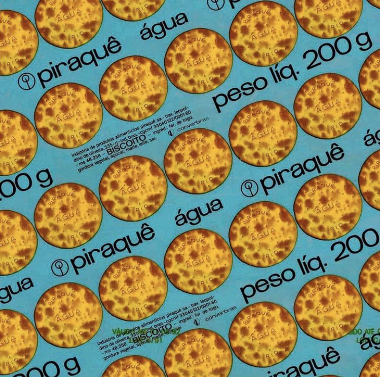 fadotropical's tweet photo. Piraquê, embalagens por Lygia Pape

O trabalho de Lygia na Piraquê se tornou um marco da relação entre arte e design no país, tornando as Goiabinhas, Presuntinhos e Biscoitos Maisena da marca um item que desperta memórias afetivas até hoje. https://t.co/nM3pUGIoHn
