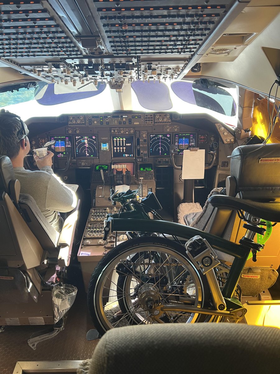 BIKEgangUK's tweet photo. https://t.co/Jwbe3ov6r3
#Brompton rides shotgun Boeing 747 π
No worry, only for photos, stored in lock compartment during flight.
#BIKEgangStore #BIKEgang #BromptonLife #BromptonMODs #BromptonSociety #MyBrompton #BromptonWorldTravellers #PlatformB https://t.co/uoydcsc1X2