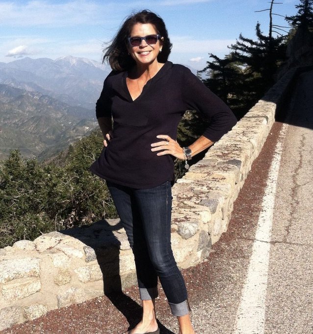 Me as a brunette in 2015 https://t.co/5ypOByoEpe<a href="/tag/socool"class="tags"><span>#socool</span></a>